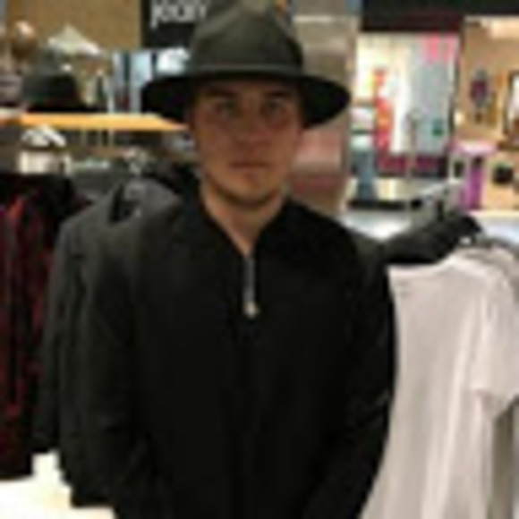 Meet your Posher, Chase - Picture 1 of 1